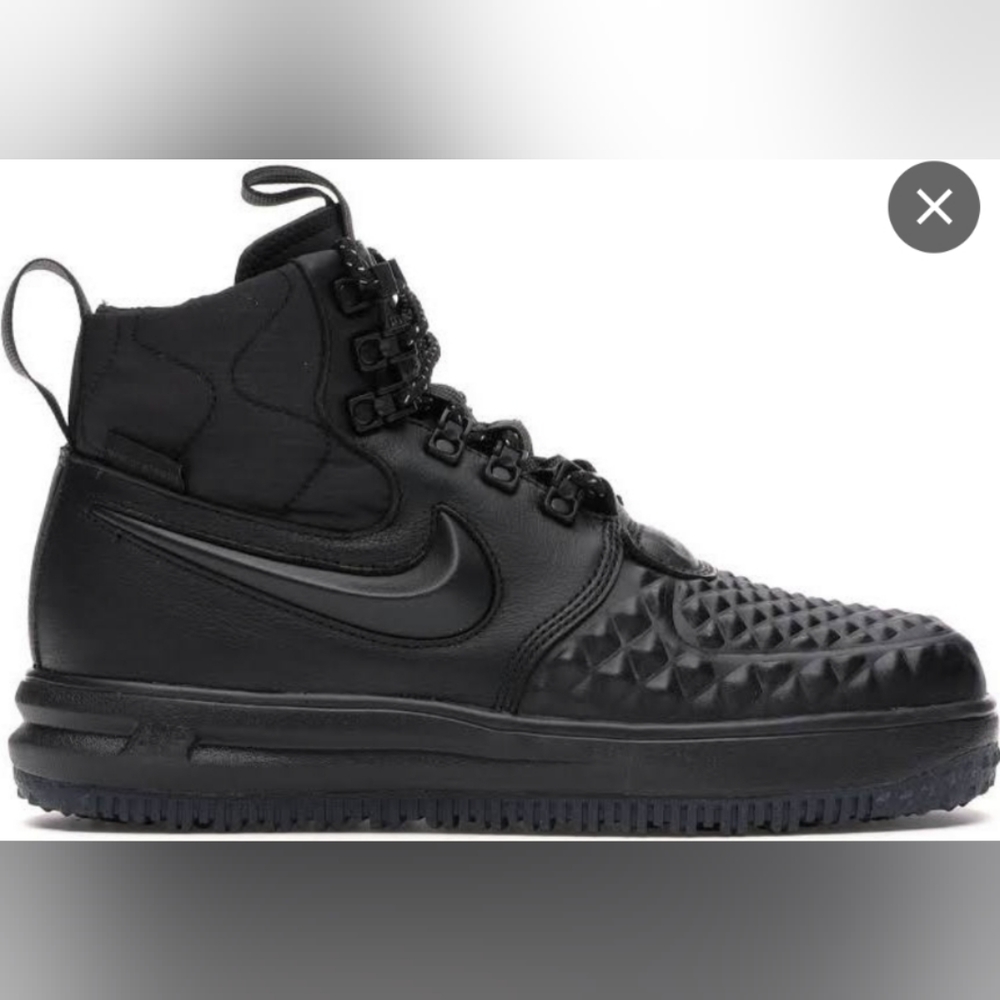 Nike W LF1 Duckboot Size 6.5 women's Black